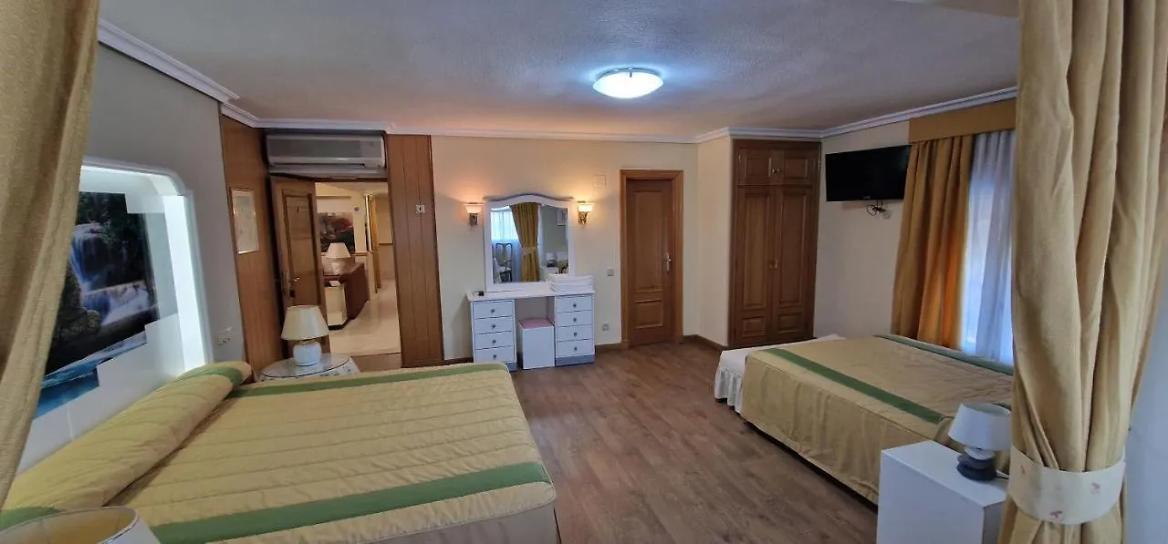 ** Guest house Gavilanes 2 Toledo Spain