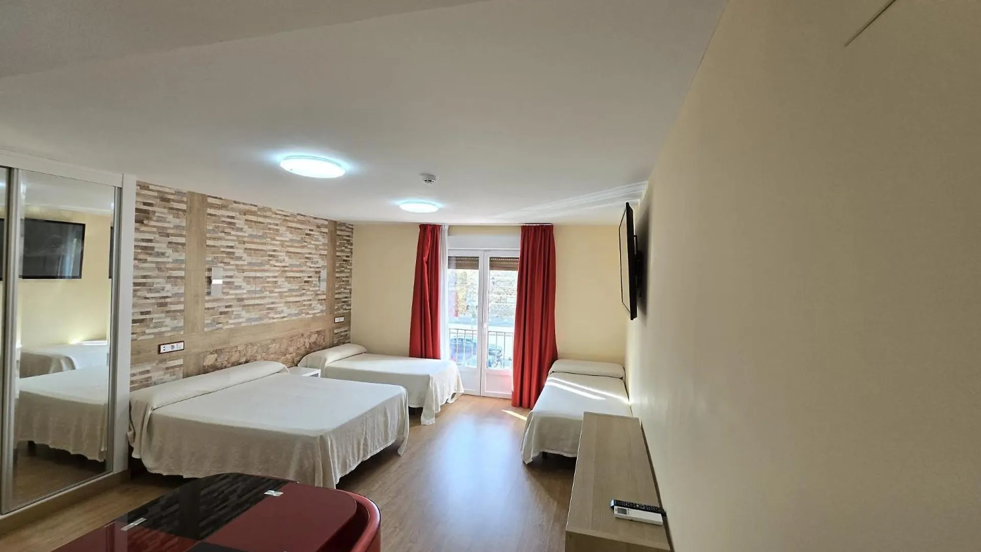 Pensionat Gavilanes 2 Toledo